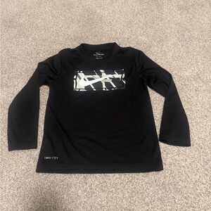 Nike Black Dri-FIT Tee. Boys Large L 7